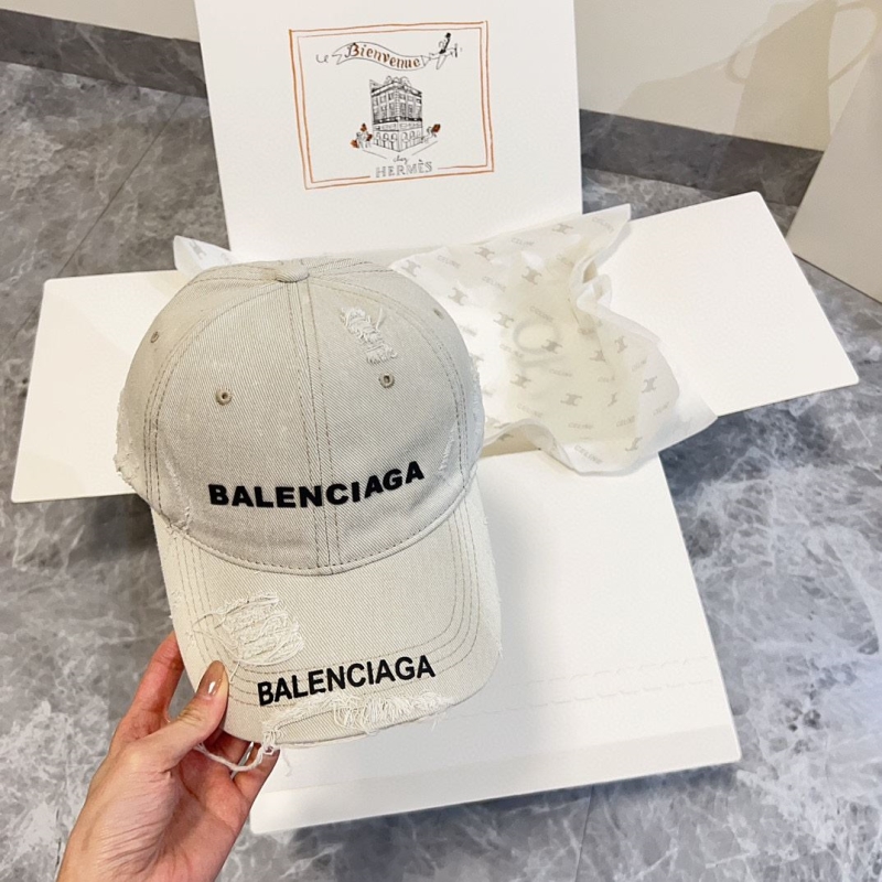 BALENCIAGA